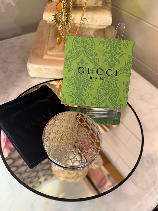 Gucci Other - GWP NIB Giftable 💝 Gucci GG Beauty silver tone compact mirror green Gucci box